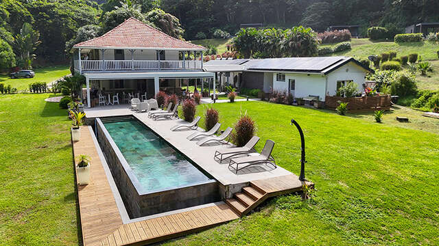 HABITATION ANSE COULEUVRE ***