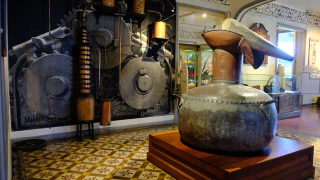 Musée du Rhum - Maison de la Distillation  (Distillerie Saint James)