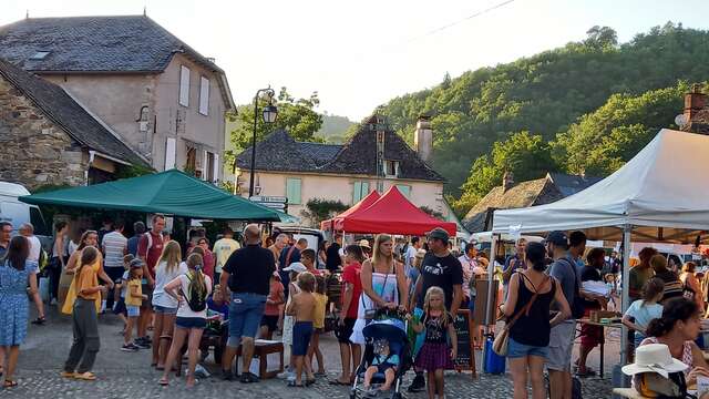 Marché de producteurs de pays "Bienvenue à la ferme"  festif et gourmand