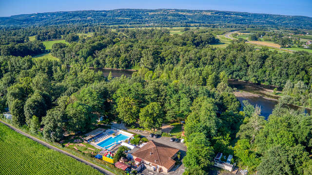 Camping Les Chalets sur la Dordogne