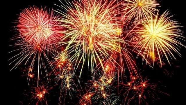 Feu d'artifice dans le cadre de la Fête des Corps Saints