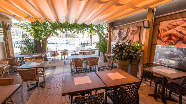 LA PETITE BRASSERIE