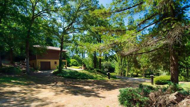 Domaine de Grezelou, Gîte à St Martial De Nabirat