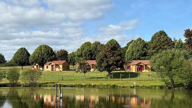 Village de Gîtes La Perdicie, Gîte à Jumilhac Le Grand