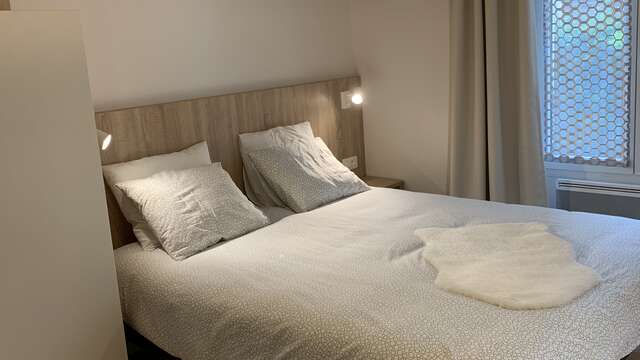 Air de famille, côté tilleuls, aubépine