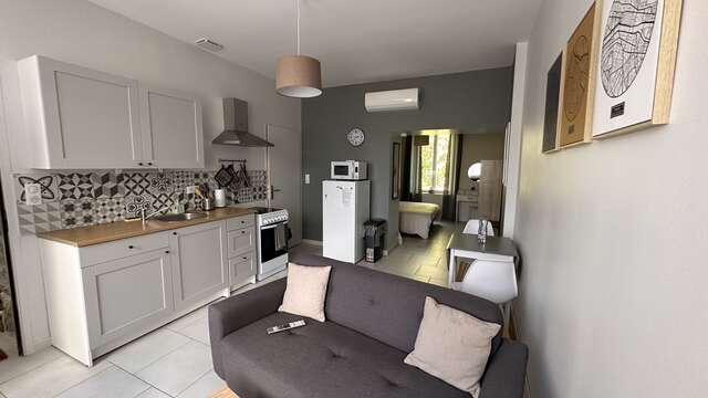 Meublé Thouvenot - "Celui de Droite"