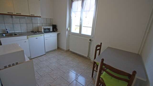 Meublé mathieu michèle - bleuets 1er étage