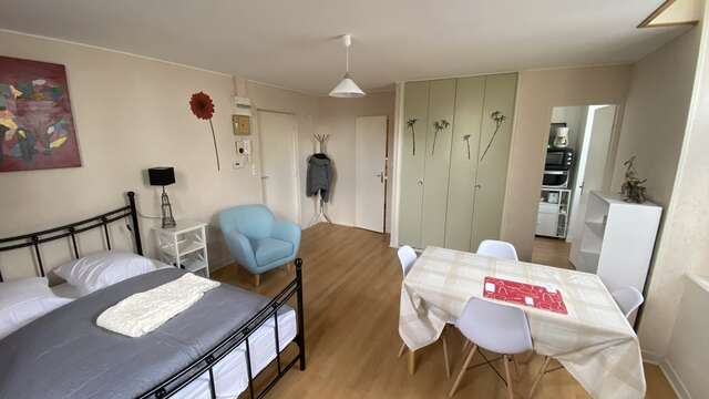 Meublé millet christophe