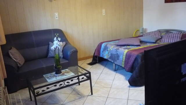 Meublé jolimet gérard - appartement jardin