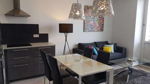 MEUBLE TOUSSAINT ARNAUD ET ANNE N° 309