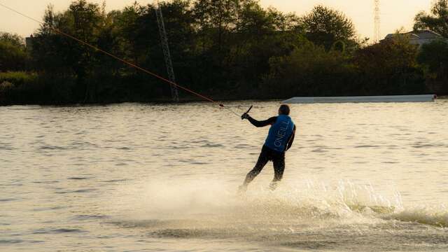 Moselle Wakepark - Téléski nautique