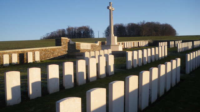 Cimetière britannique de Montreuil-aux-Lions