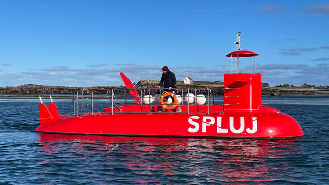 Semi sous-marin SPLUJ