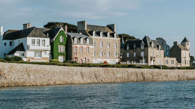 Hôtel Aux Tamaris - Vue mer