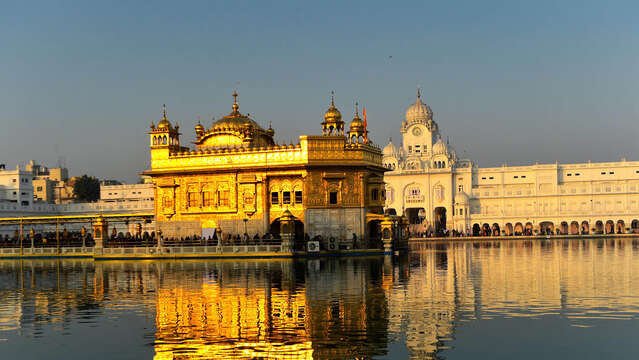 LES VILLES SACREES : Au cœur des religions