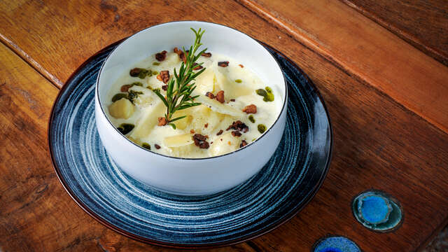 L'Auberge de la fontaine aux loups