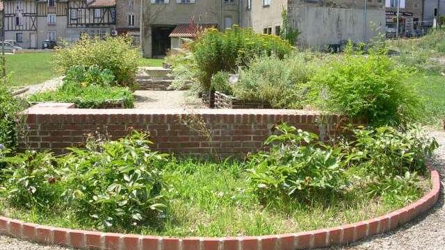 Jardin Jeanne d'Albret, d'inspiration médiévale