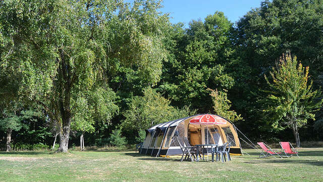 Tente tunnel 'Chevreuil' - Camping Dun le Palestel