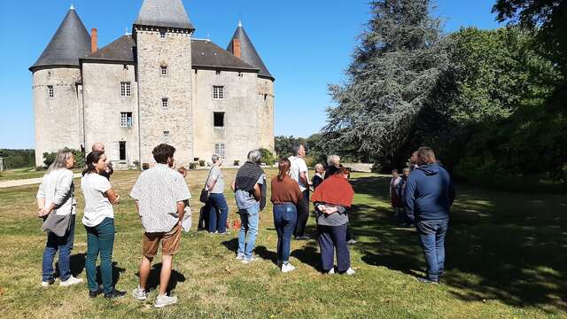 Visite du Château de Brie et de sa grange médiévale