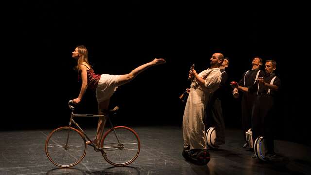 Octobre Rose 2025 : Spectacle ExCentriques au centre culturel Jean-Pierre-Fabrègue