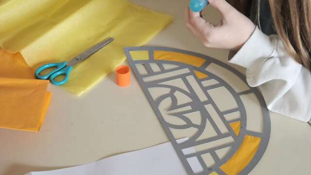 Atelier vitrail enfant 6-12 ans : Art déco et chocolat chaud