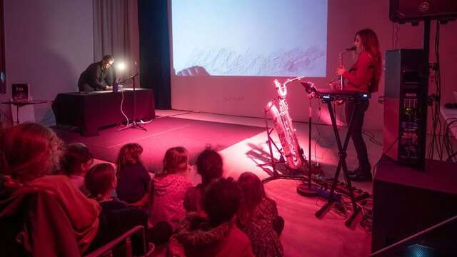 La culture au grand jour – Nina