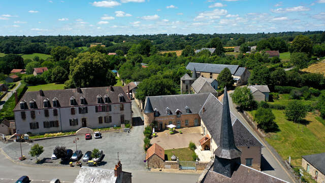 C4- LE CHÂTEAU POINTU - Base VTT intercommunale Portes de la Creuse en Marche