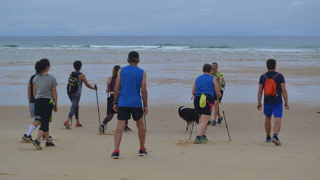 Renfo/marche entre mer et forêt