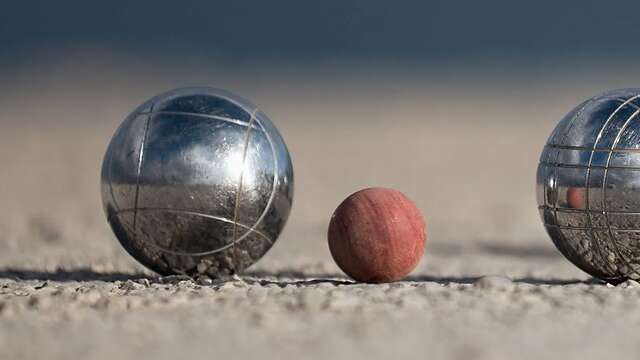 Concours de pétanque