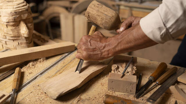Démonstration de sculpture sur bois