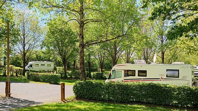 Aire d'accueil : Camping de mon village Pierre-Buffière