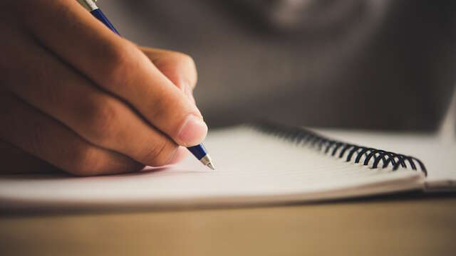 Ateliers d'écriture et battles de lecture