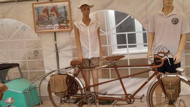 Exposition temporaire sur le thème des congés payés au Musée du Vélo du Haut Limousin