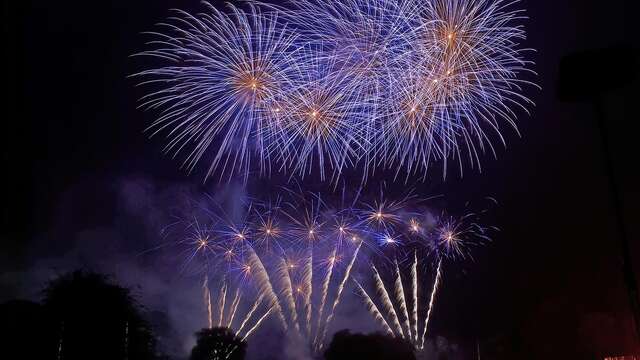 Feu d'artifice au marché de Noël