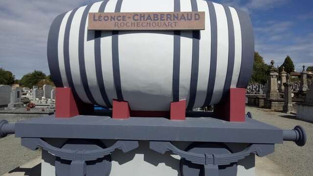Cimetière de Rochechouart, tonneau de Léonce Chabernaud