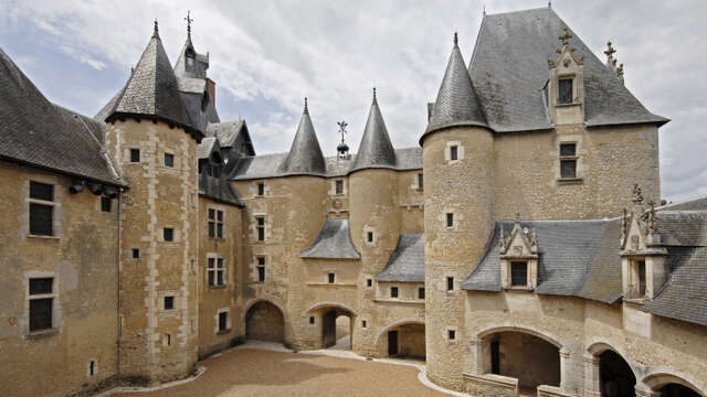 Château de Fougères-sur-Bièvre