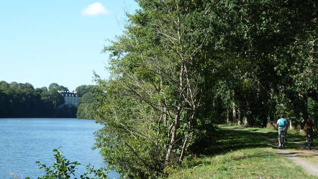 CHEMIN DE HALAGE DE LA MAYENNE