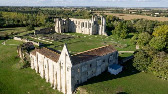 ABBAYE SAINT PIERRE DE MAILLEZAIS