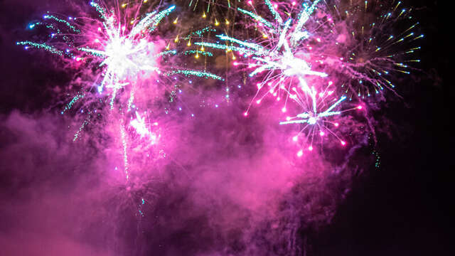 Feu d'artifice à Saint-Martin-la-Méanne