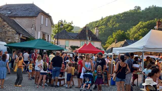Marché de producteurs de pays "Bienvenue à la ferme"  festif et gourmand de Monceaux-sur-Dordogne