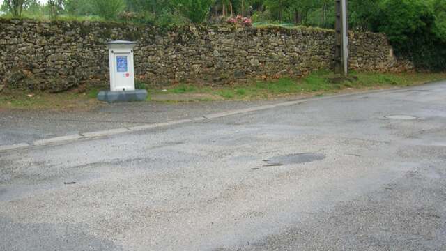 Borne de Services de Thémines