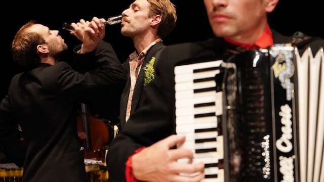 Festival de Théâtre de Figeac, "une Cérémonie", "Cazelle Café"