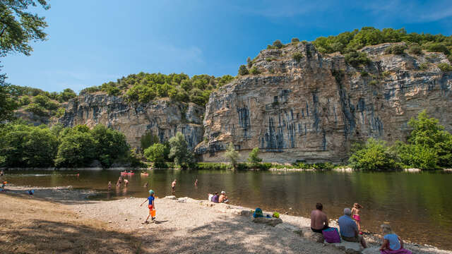 Baignade à Gluges dans la rivière Dordogne