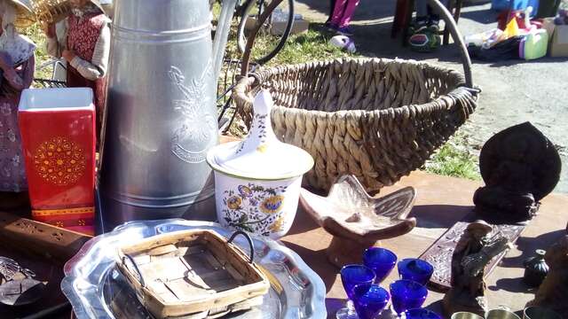 Brocante vide greniers à Saint-Martin-de-Vers