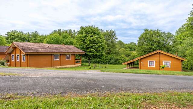 Village du Soleil - Chalets Tournesol n°17 et Pâquerettes n°16