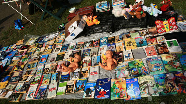Vide grenier à Saillac