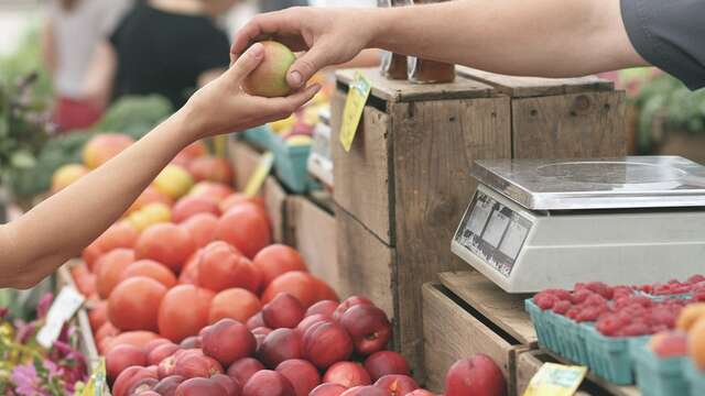Marché à Puy-l'Evêque