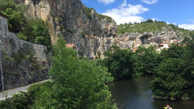 Château des Anglais et maisons troglodytes de Cabrerets