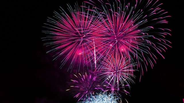 Feu d'artifice à Puy-l'Evêque
