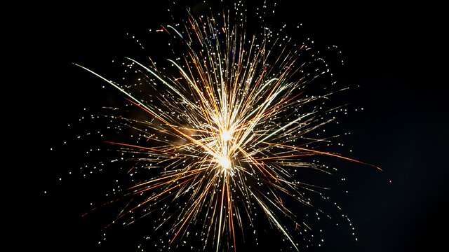 Feu d'artifice dans le cadre du marché gourmand